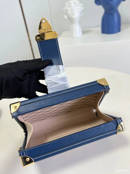 LOUIS MALLE PETITE VUITTON 0813